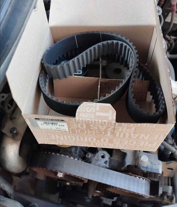 Renault Laguna lll 2008 1.5dci 6ст мех кожа чёрная на чёрном