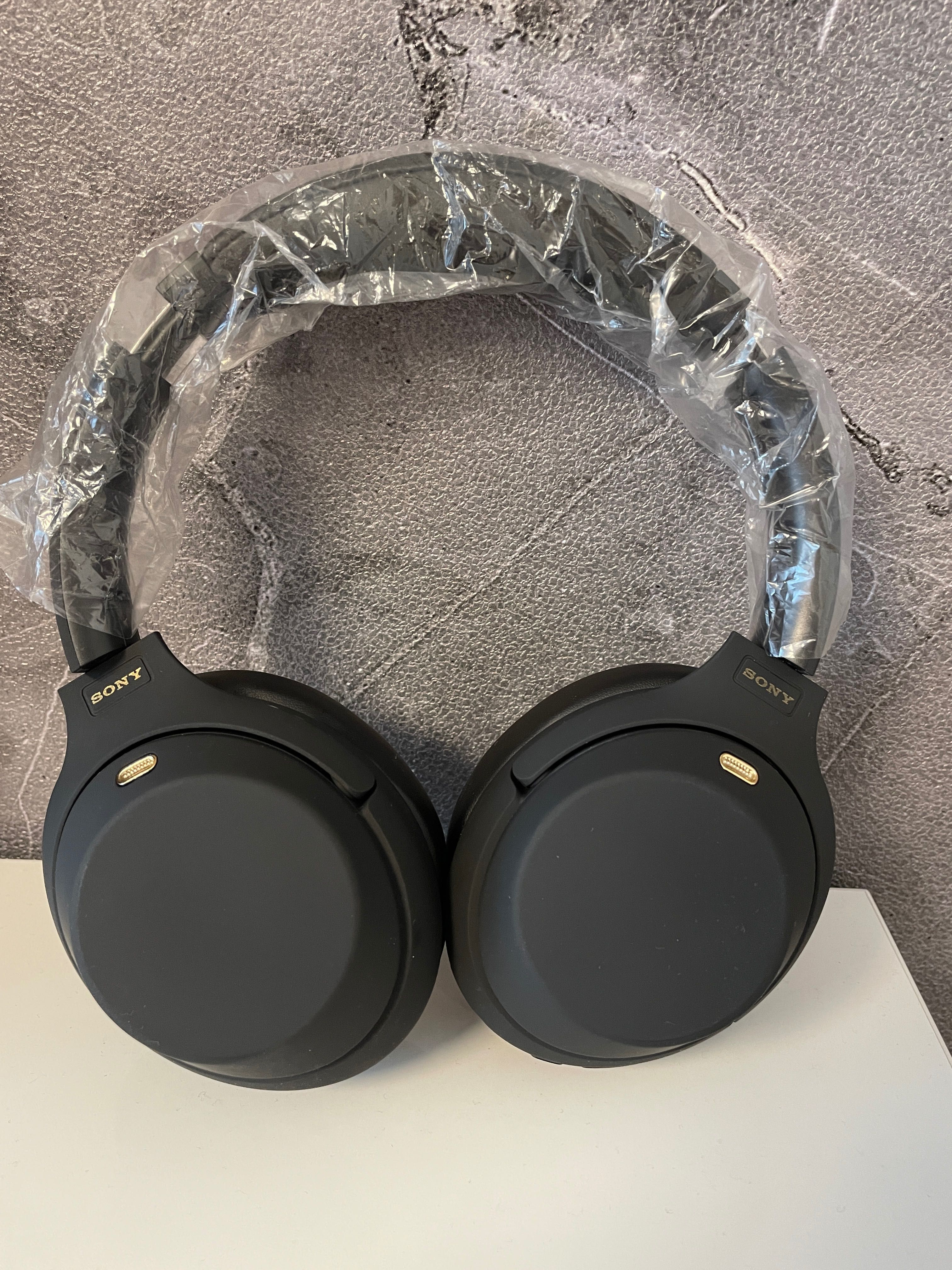 Навушники Sony WH-1000XM4 Black