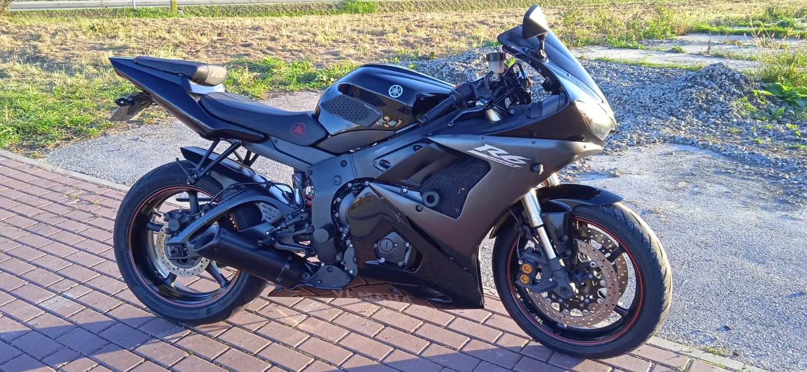 Motocykl Yamaha R6 2005 doinwestowana