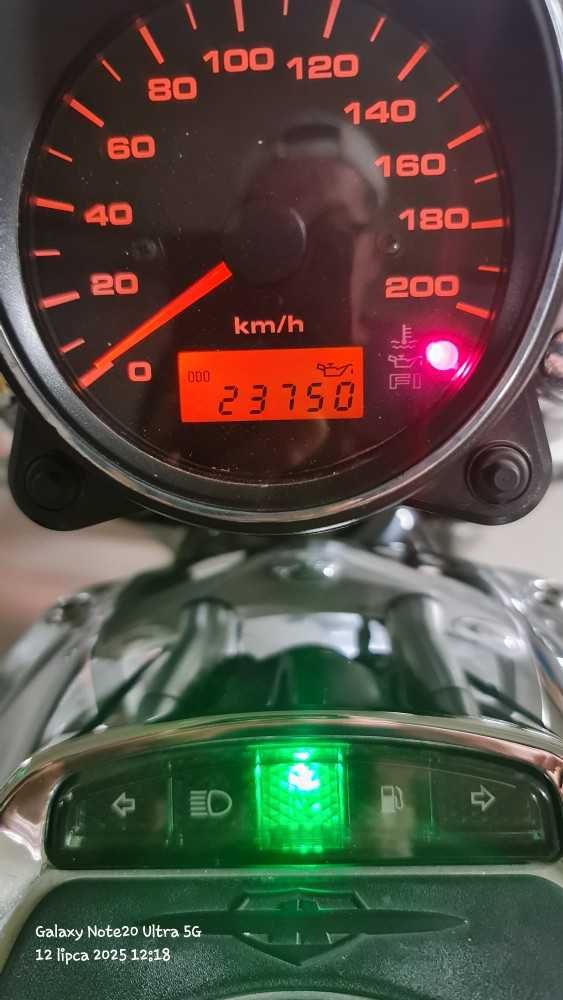 SUZUKI Intruder VZ800