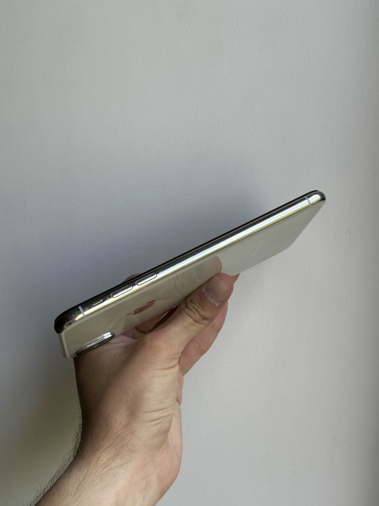 iPhone XS Max 256 Gb Silver Neverlock АКБ 92% отличное состояние