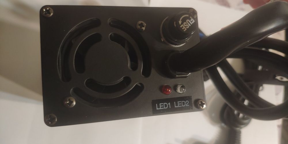 Потужна зарядка 14,6 В 20 А для LiFePO4 / Li‑ion акумуляторів — швидка