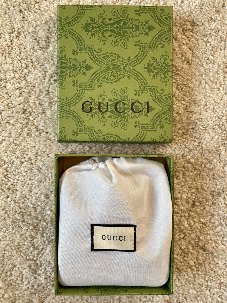 Carteira Gucci GG Marmont Bi-Fold