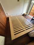 Cama com estrado e duas gavetas