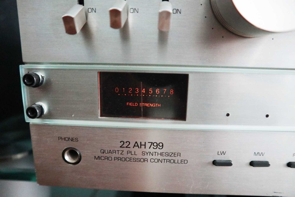 Усилитель ресивер Philips 22AH799  Голландия