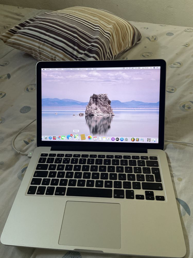 Mac book pro em otimas condicoes estou em lisboa lumiar
