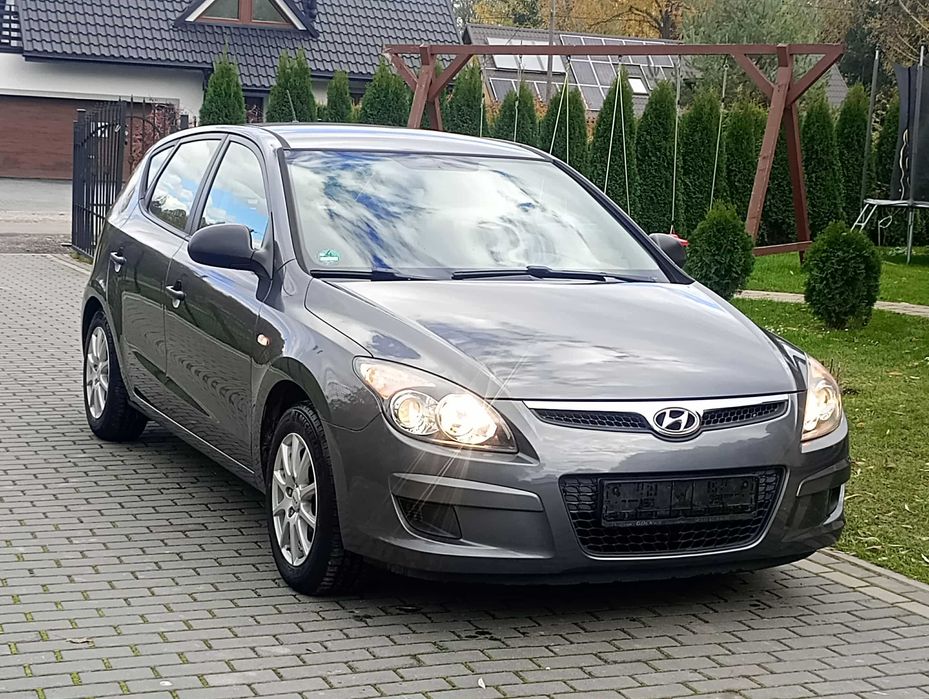 Hundai i30 lift 1.4 MPI  tylko 107 tyś km jak nowy  zdrowy a ocynk 1wł