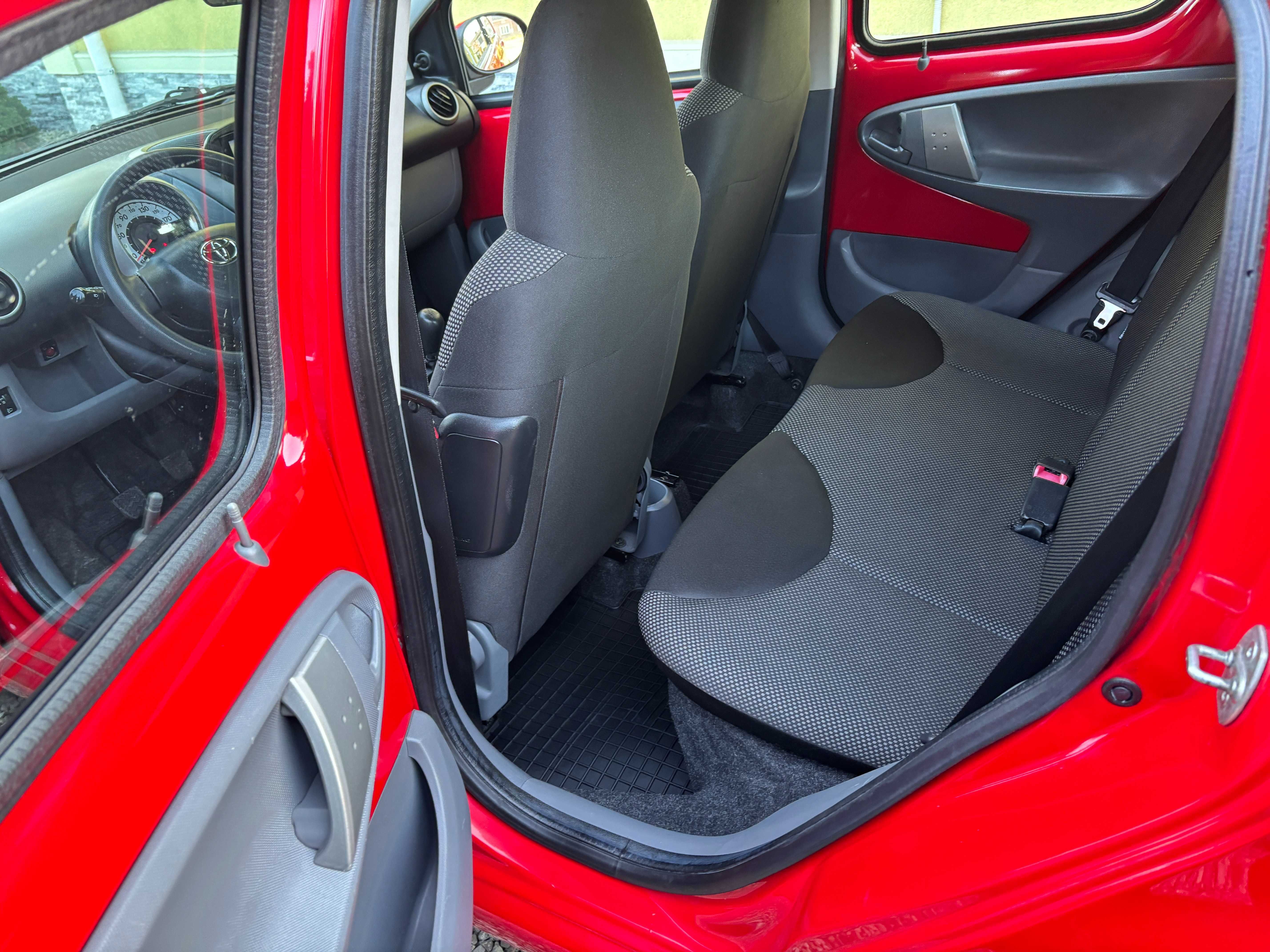 Toyota Aygo 1.0 Benzyna 4d 68km 2011r 92 tys km Navi Klima Elekt Warto