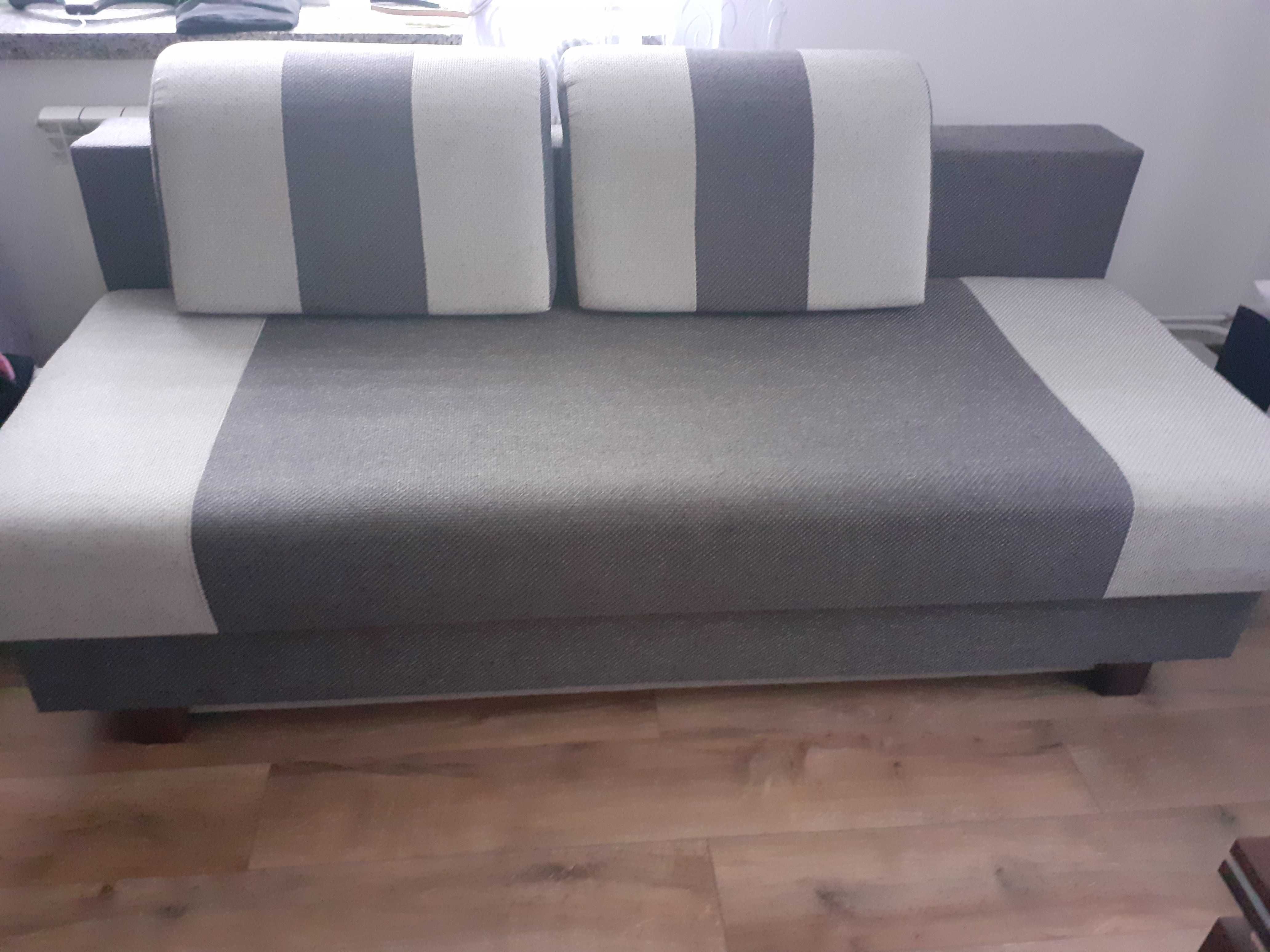 Sprzedam łóżko rozkładane 160cm