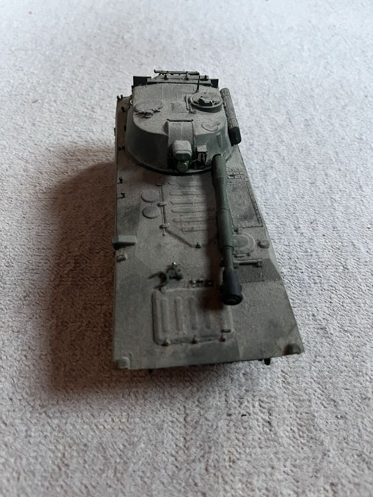 Model 2s1 goździk skala 1:35