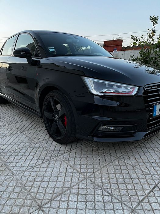 Audi A1 S-LINE ano 2018