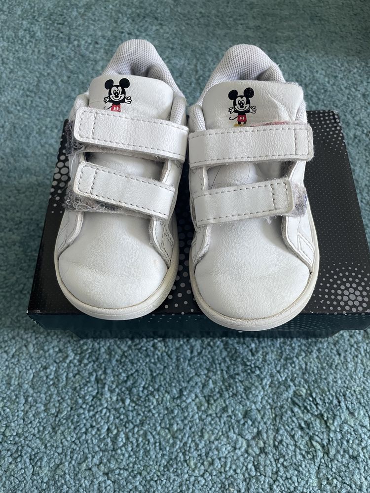 Sapatilha bebé adidas mickey