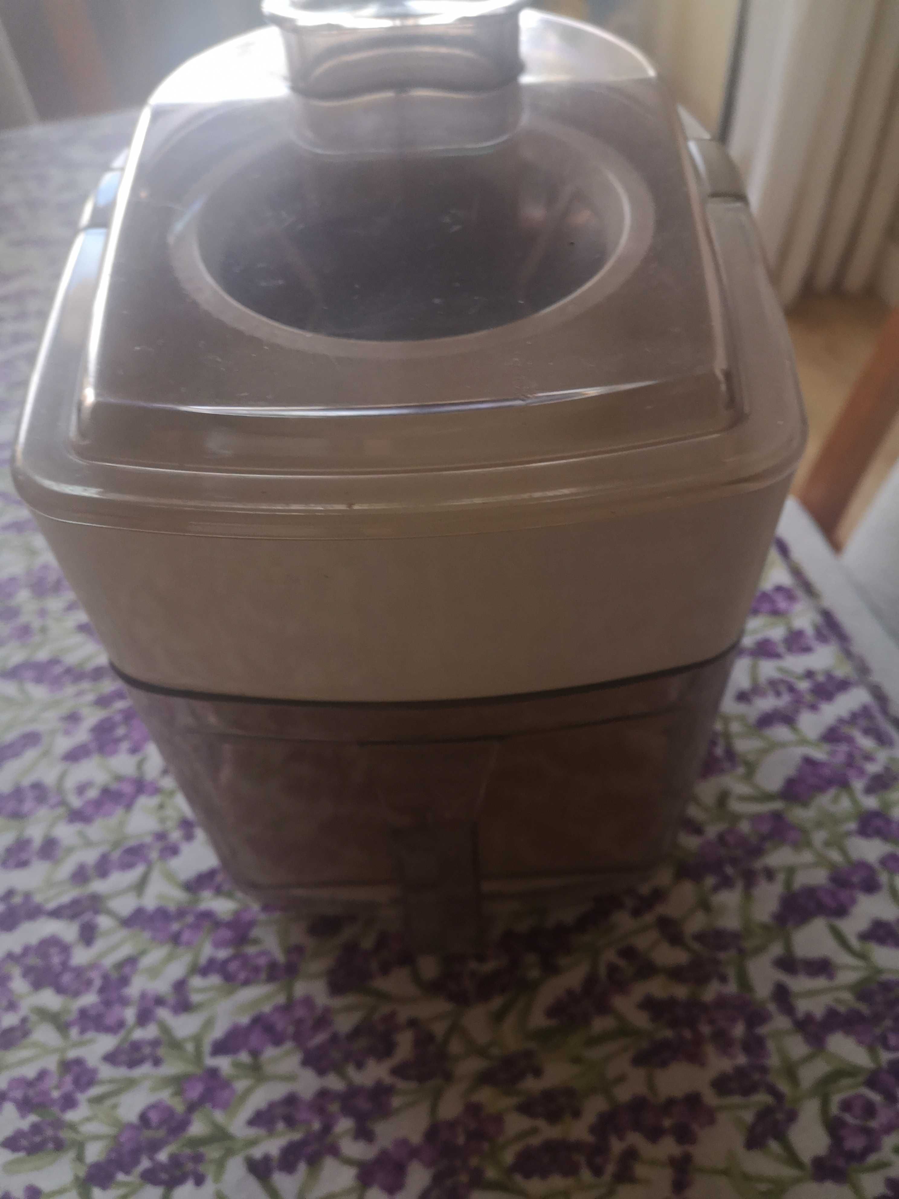 Máquina de sumos elétrica