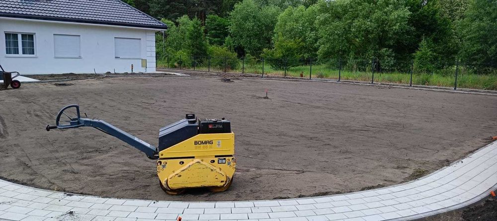 Minikoparka Usługi Wynajmę Wypożyczę Wykop Sam miniwozidło