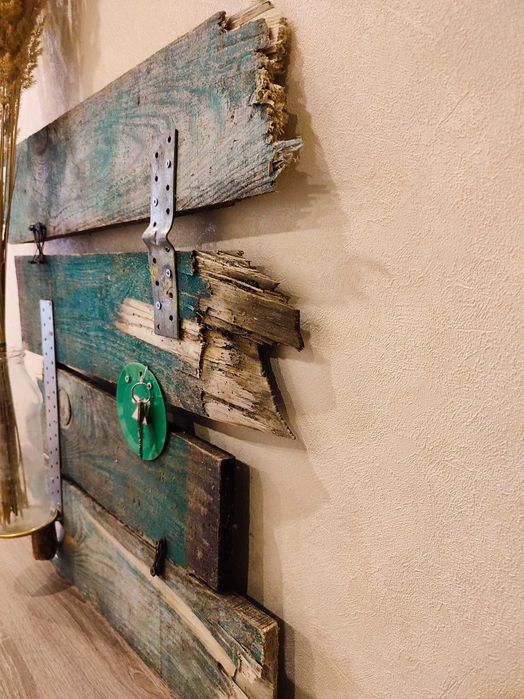 Жовтень  арт об'єкт