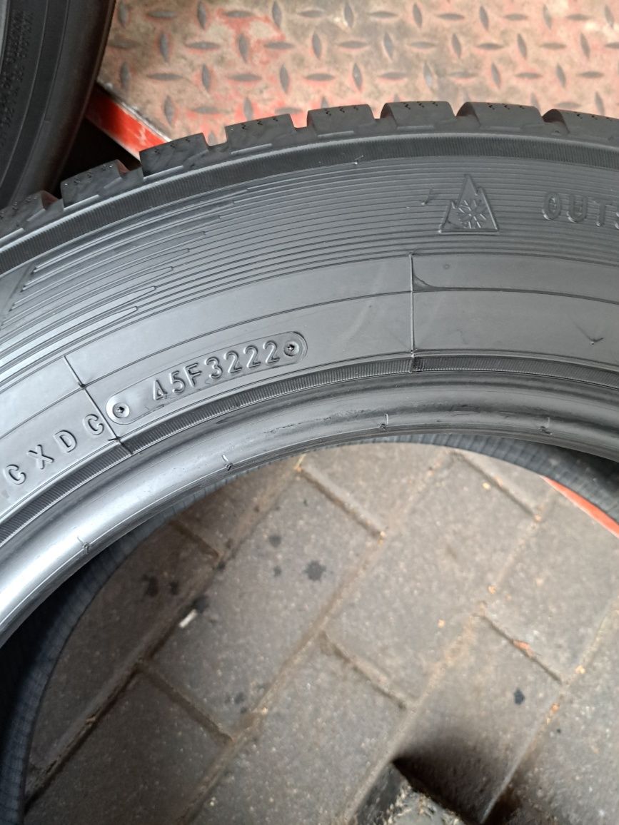 235/60r18 Toyo Snowprox S954 SUV Demo 2022r 2szt