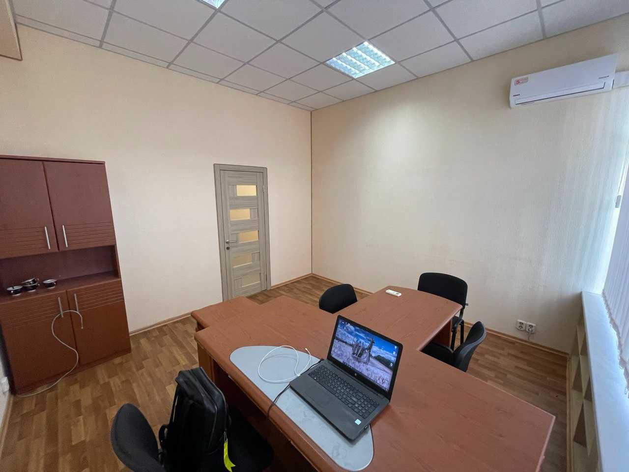 Продам офіс в бізнесцентрі Харківа або поміняю на автомобіль