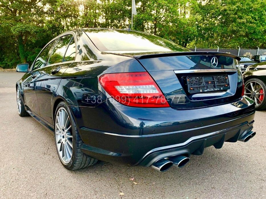 Бампер C63 AMG Mercedes C-Class W204 Рестайлинг Обвес Решетка Насадки