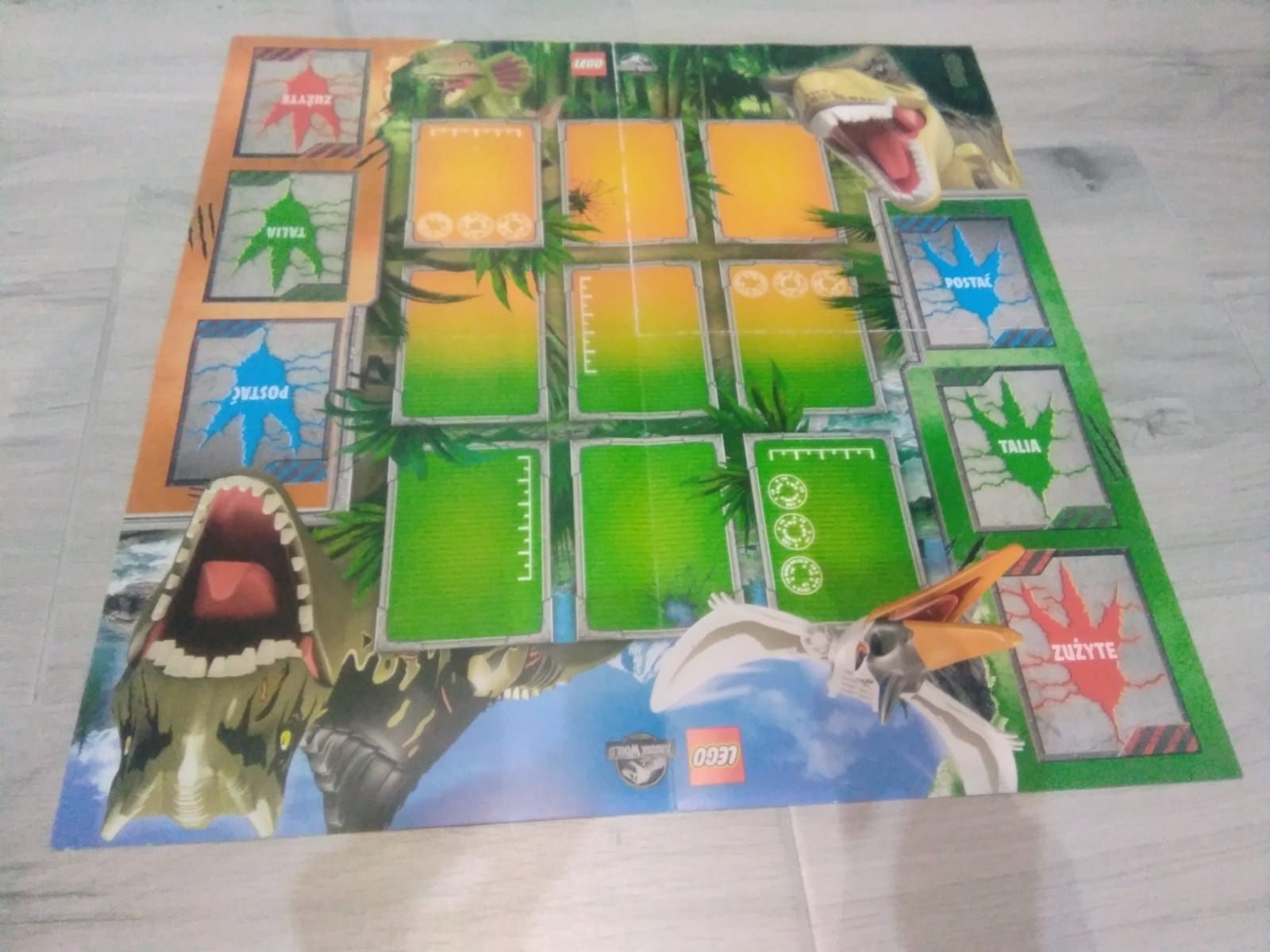 Karty kolekcjonerskie TCG Lego Jurassic World