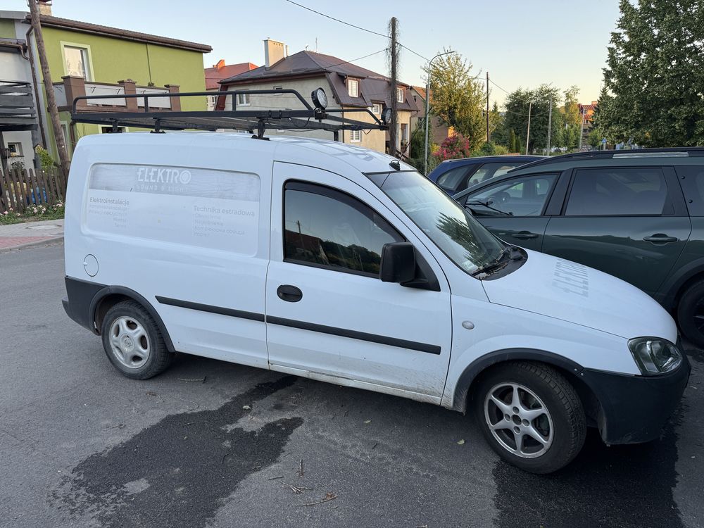 Opel combo c uszkodzony 1,3cdti bez dpf