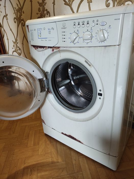 Продам пральну машину індезіт