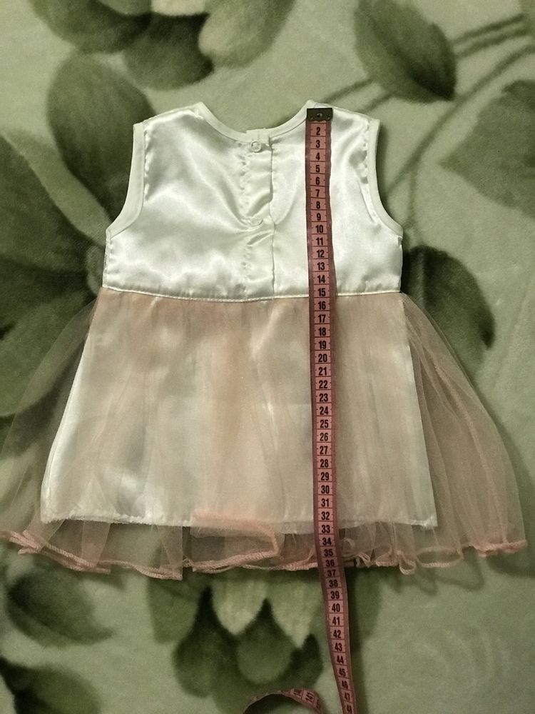 Сукня для найменшої принцески. Розмір 56-62