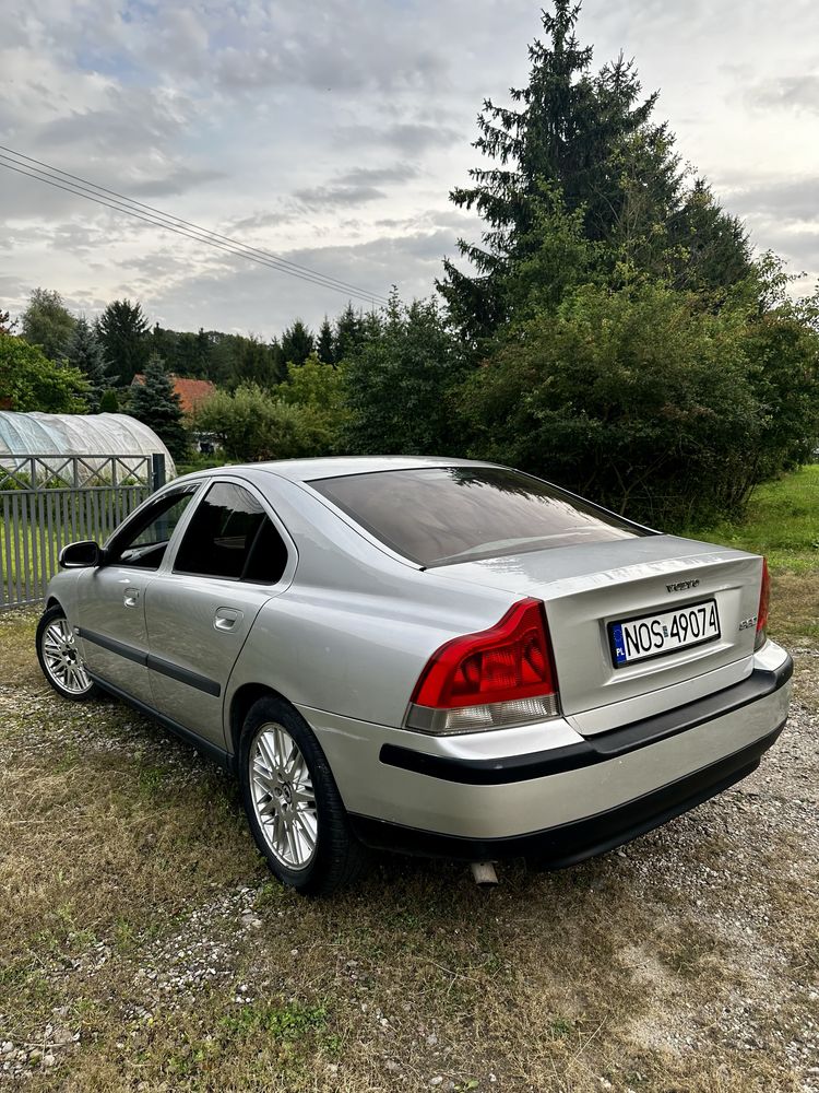 Volvo s60 w bardzo ladnym stanie