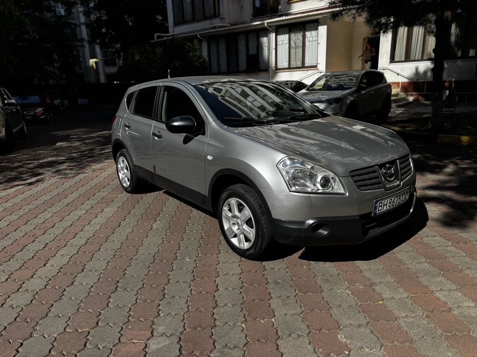 Продам nisan QashQai 2007