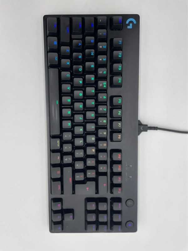 Logitech G Pro – Klawiatura Mechaniczna Przewodowa RGB Qwerty