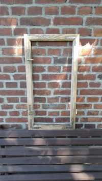 Stare okno drewniane zabytkowe