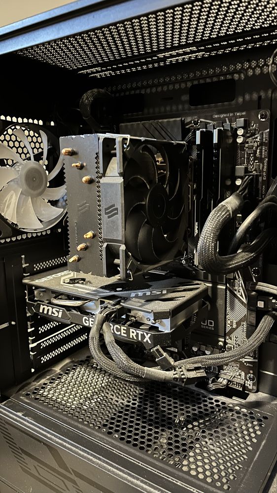 Komputer stacjonarny PC - 64GB RAM/Geforce 4060 TI/I5-10600/ 3TB SSD