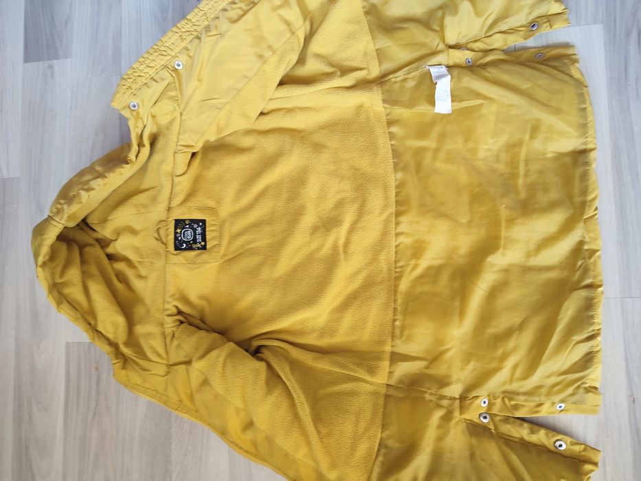 Sprzedam kurtkę zimową  dziewczęcą