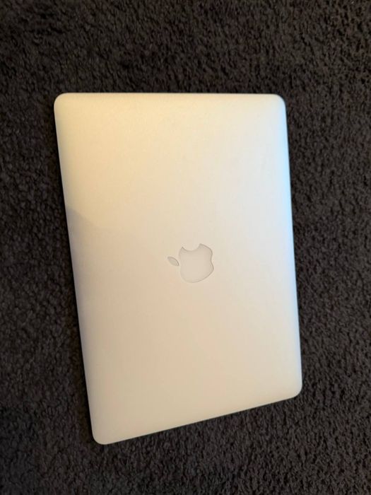Apple MacBook Air 13" i5/8/256 2015-17