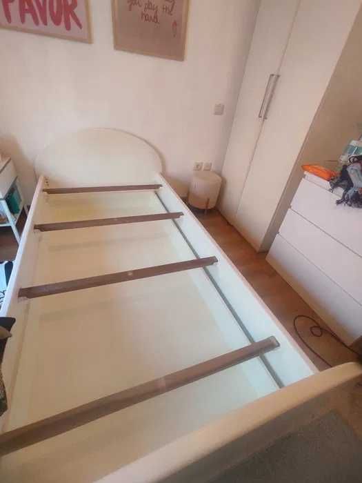 Cama de criança com estrado e colchão incluido