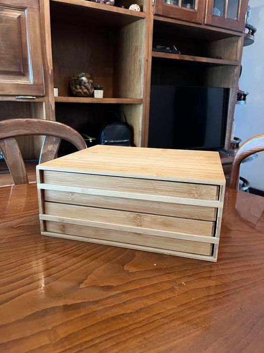 Vendo Caixa para Cápsulas em Bambu + Conjunto de Acessórios