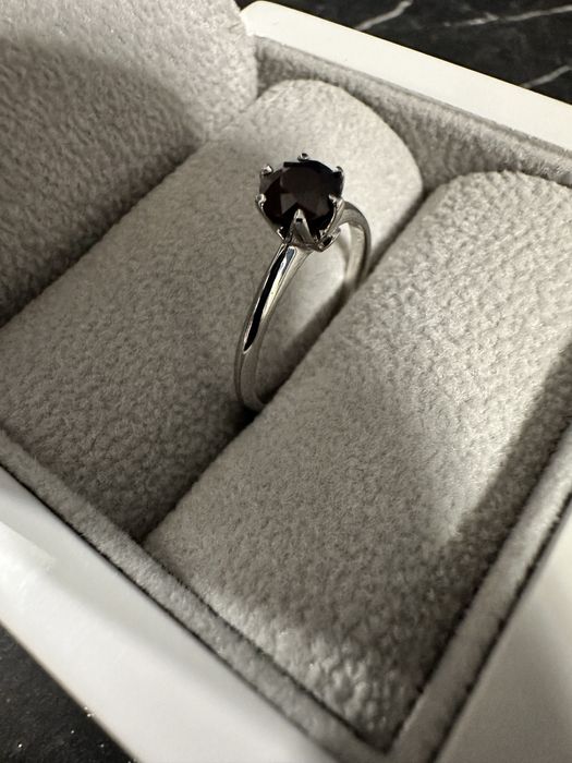 Pierścionek zaręczynowy z rubinem Savicki