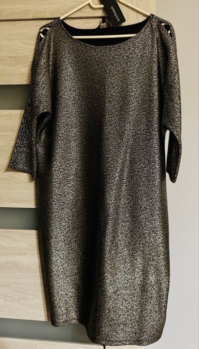 Sukienka rozm.L NOWA