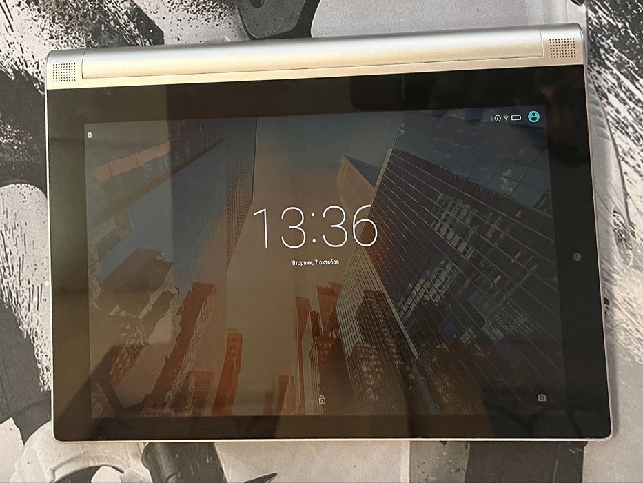 планшет lenovo Yagatblet 2-1050f 2/16 gb