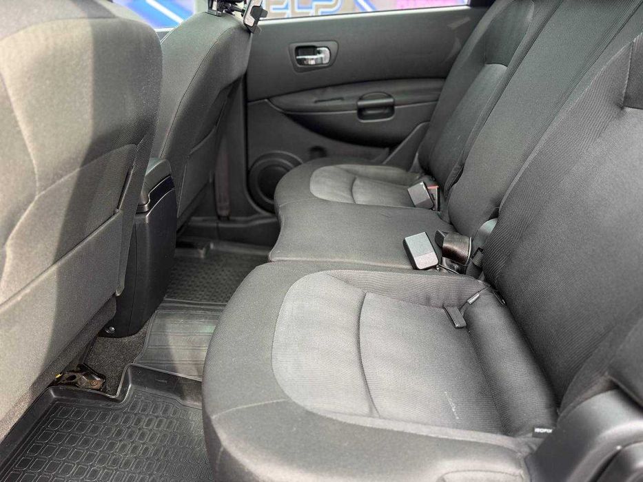 Nissan Qashqai 2010, 2.0 дизель, механика, 7 мест