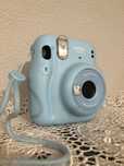 FUJIFILM intax mini 11- polaroid
