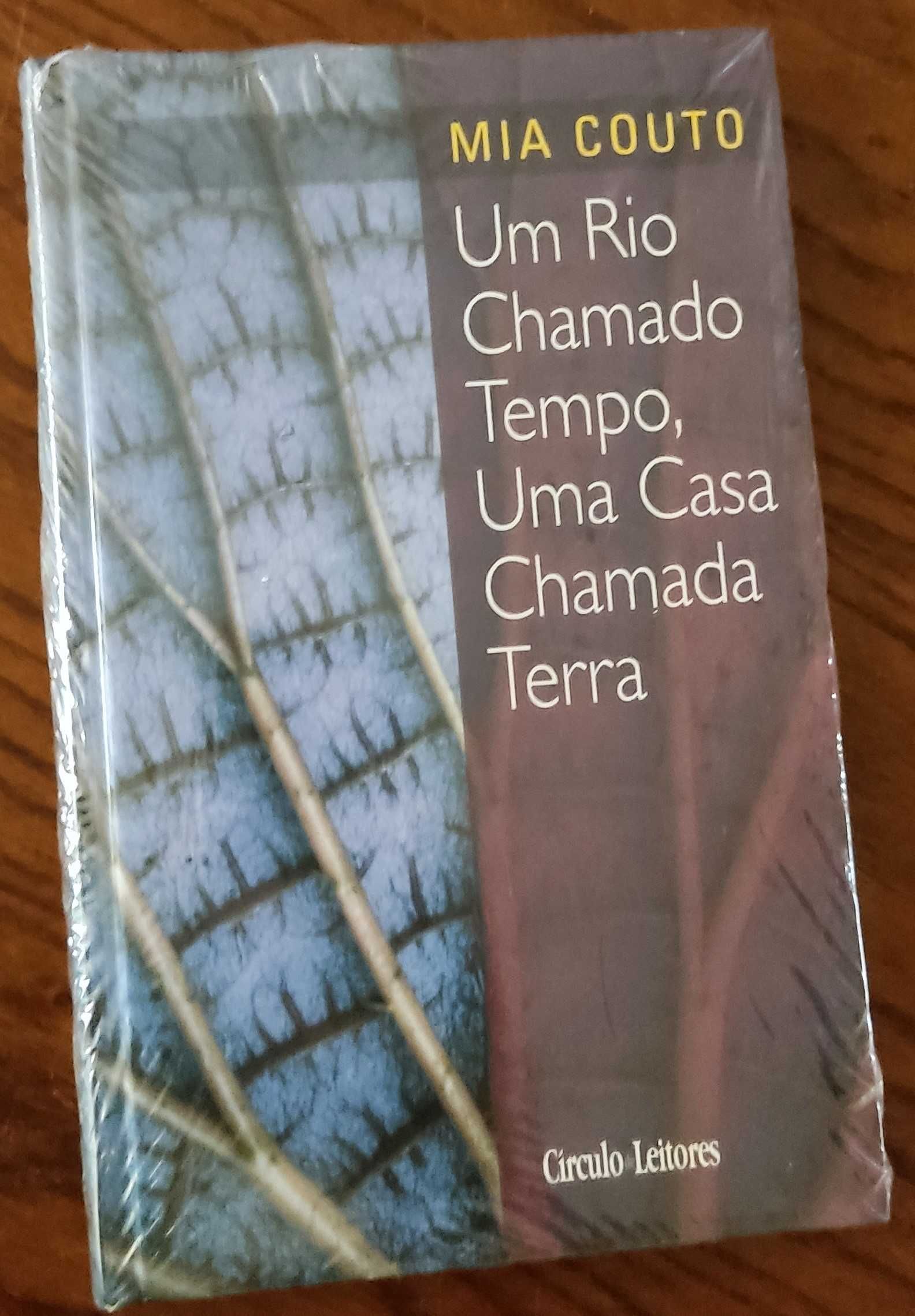 Livro Um Rio Chamado Tempo, Uma casa chamada terra - Mia Couto