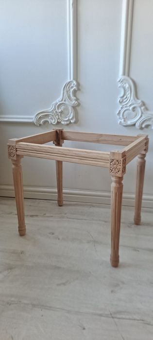 Stylowa pufa podnóżek stołek taboret Ludwik Ludwikowski Medalion