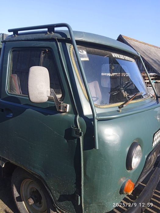 Продам Бортовий Уаз