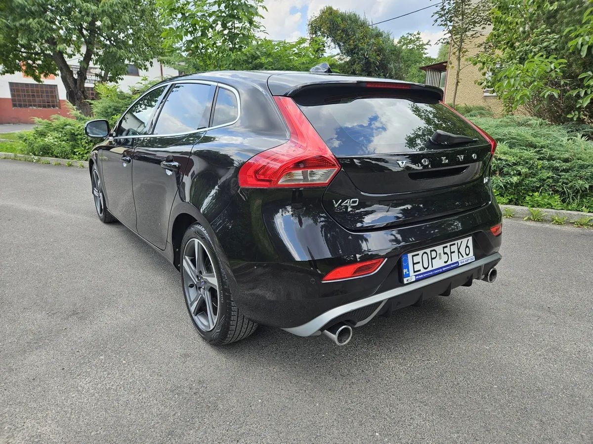 Volvo V40 R-Design* Bardzo Ładne i Zadbane* Rok GWARANCJI