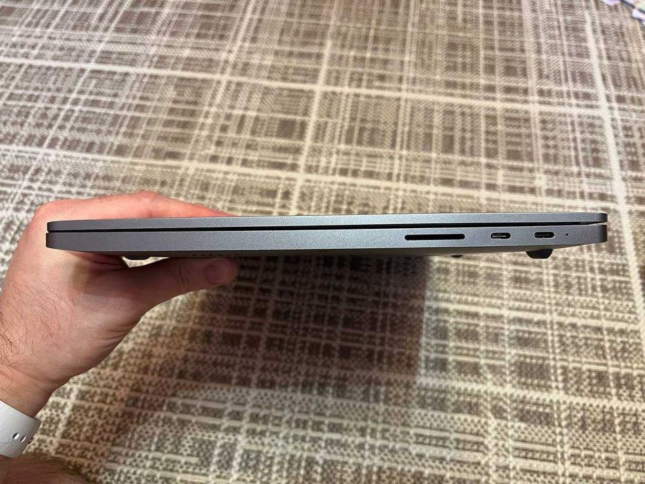 Ноутбук Xiaomi Mi Notebook Pro 15.6 Intel Core i7-8580U (16GB/1TB)