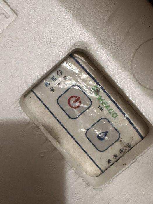 Осушувач повітря 10л.