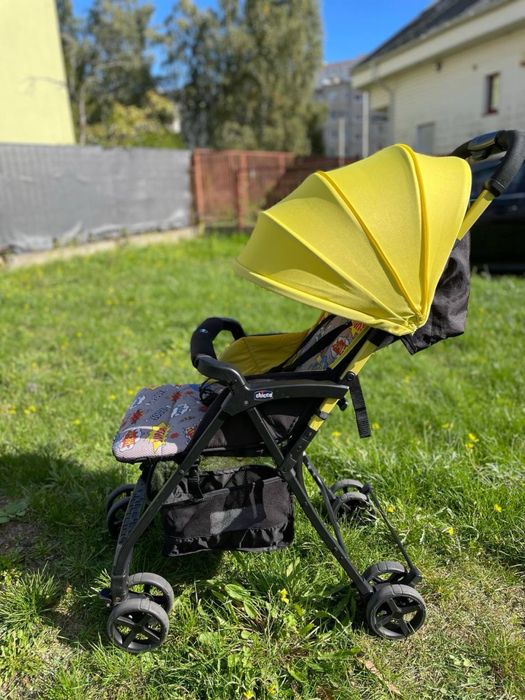 Sprzedam lekką spacerówkę Chicco wózek