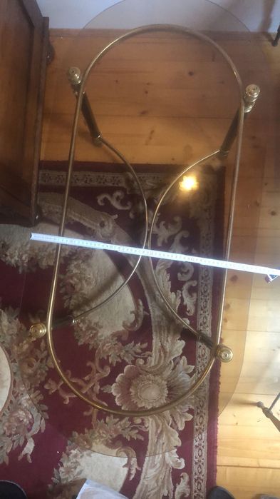 Piękny elegancki stolik szklany blat