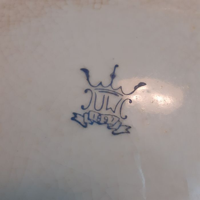 Terrina e Campainha de Mesa