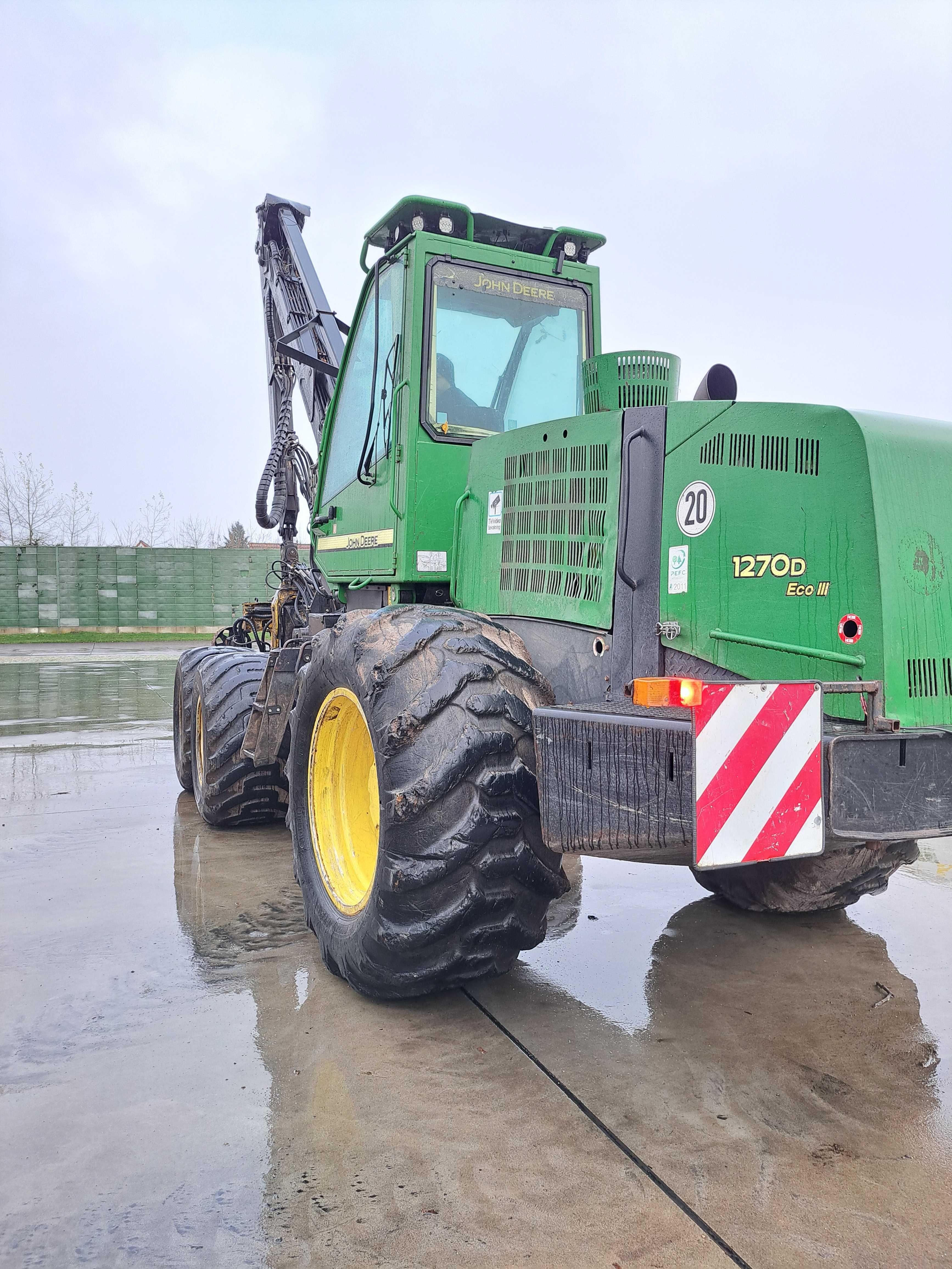 Harvester John Deere 1270 D Eco III 2007r